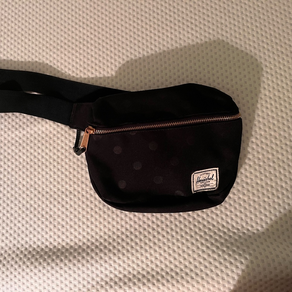 NWOT Herschel Black Polka Dot Fifteen Hip Pack/Fanny Pack/Crossbody